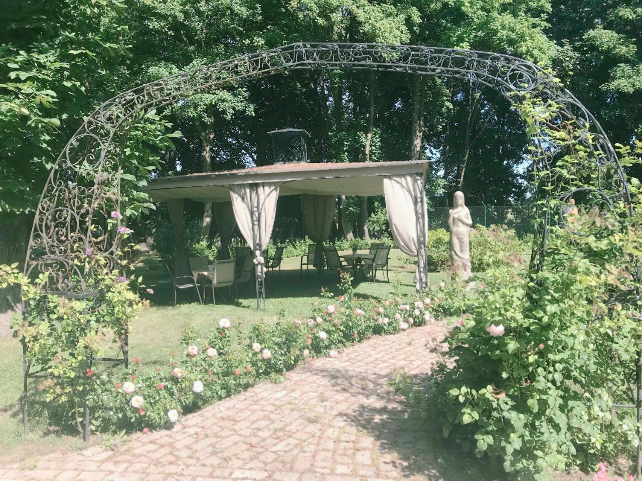 Lisewski Dwor Gniewino Exterior foto
